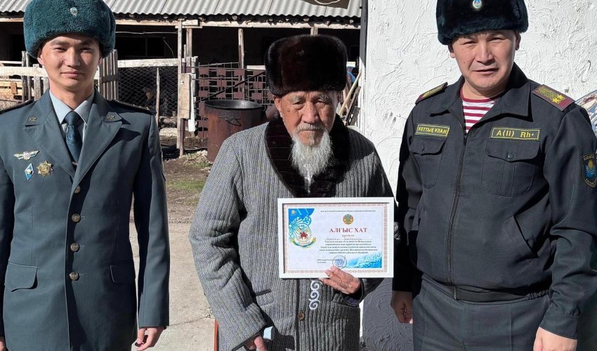 ҰЛАНДЫҚТАР АРДАГЕРГЕ АЛҒЫС БІЛДІРДІ