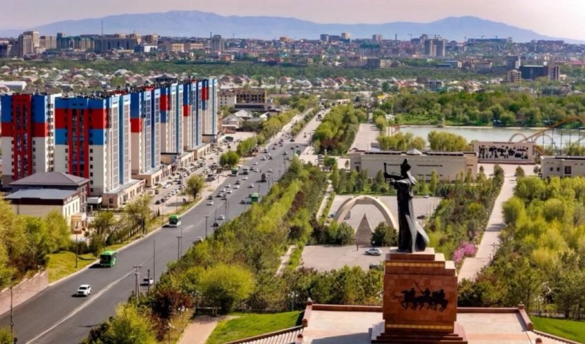 ТҰРАН АУДАНЫНДАҒЫ ИНФРАҚҰРЫЛЫМДЫ ЖАҢАРТУ ЖҰМЫСТАРЫ ЖАЛҒАСУДА