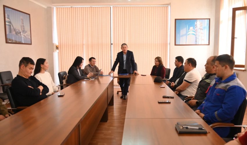 Конституциялық реформаның мәні еңбек ұжымына кеңінен түсіндірілді