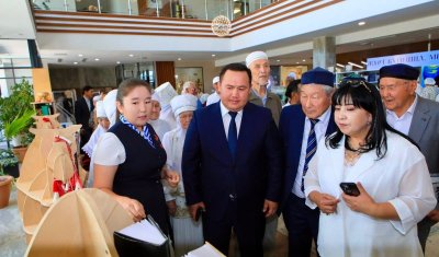 КӨКЖИЕКТІ КЕҢЕЙТКЕН КІТАП КӨРМЕСІ