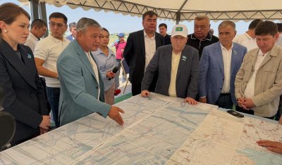 Уақытша депутаттық комиссия «Дарбаза – Мақтаарал» теміржол желісінің құрылысымен танысты