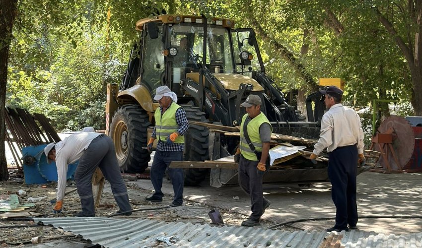 "Таза Қазақстан" экологиялық акциясы аясында Әл-Фараби ауданында ауқымды тазалық шарасы өтті