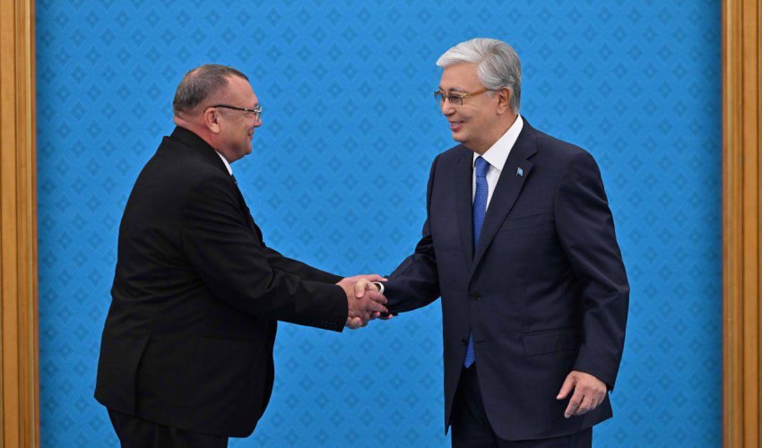 ЕЛ ПРЕЗИДЕНТІ ТҮРКІСТАНДЫҚ ЕҢБЕК АДАМДАРЫН МЕМЛЕКЕТТІК НАГРАДАМЕН МАРАПАТТАДЫ
