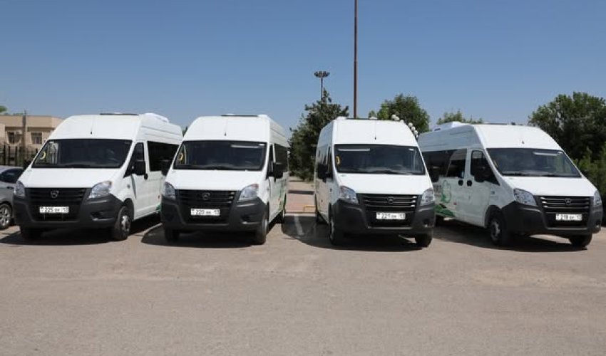 МАҚТААРАЛ АУДАНЫНДА ҚОҒАМДЫҚ КӨЛІКТЕР ЖАҢАРТЫЛДЫ: ТҰРҒЫНДАРҒА ЖАЙЛЫ ӘРІ ҚАУІПСІЗ ҚАТЫНАС ҚАМТАМАСЫЗ ЕТІЛУДЕ
