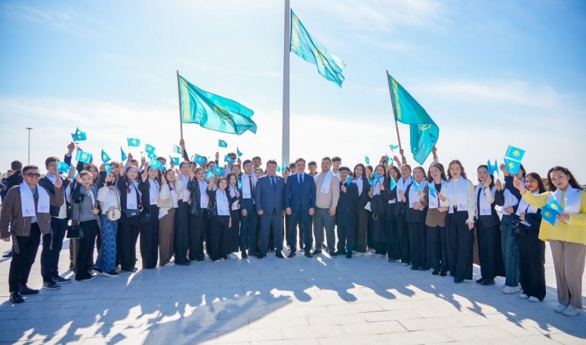 Республика күні Шымкент - мақтаныш пен бірліктің жаңа символына ие болды.
