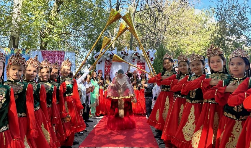 ШЫМКЕНТТЕ ӨЗБЕК МӘДЕНИЕТІНІҢ МЕРЕКЕСІ ӨТТІ