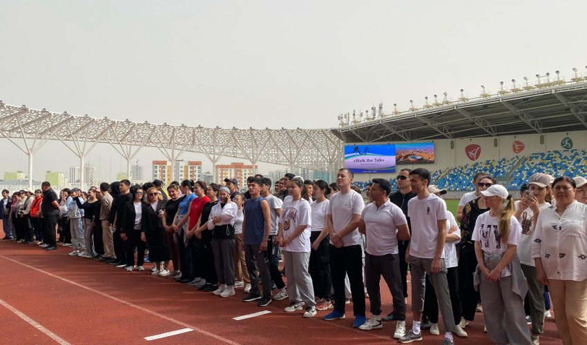 Түркістанда Денсаулық сақтау күніне орай «Walk the Talk» спорттық акциясы ұйымдастырылды