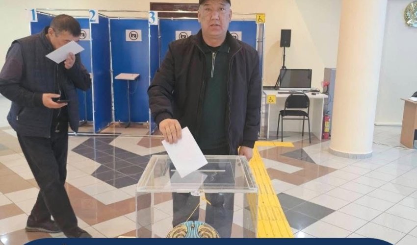 СВОЙ ВЫБОР СДЕЛАЛ ПРЕДСЕДАТЕЛЬ ТУРКЕСТАНСКОГО ОБЛАСТНОГО ФИЛИАЛА СОЮЗА ПИСАТЕЛЕЙ РК, ПОЭТ АЙДАР СЕЙДАЗЫМ