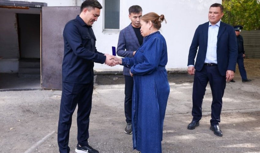 Көксай шағынауданы жаңарады: тұрғындар жаңа пәтерге қоныстануда