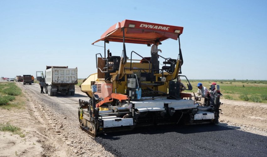 ШАРДАРАДА МАҢЫЗДЫ ЖОЛ ҚҰРЫЛЫСЫ ЖҮРГІЗІЛУДЕ