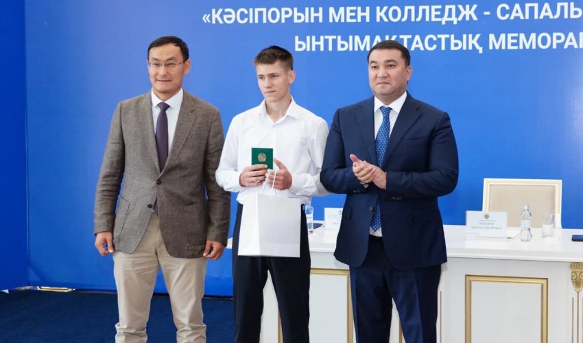ТҮРКІСТАН ОБЛЫСЫНДАҒЫ «САМҰРЫҚ-ҚАЗЫНА» АҚ-НЫҢ ЕНШІЛЕС КОМПАНИЯЛАРЫНДА 113 СТУДЕНТ ДУАЛДЫ ОҚЫТУДАН ӨТЕДІ