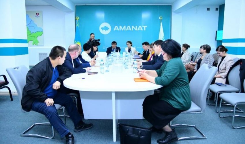 ШЫМКЕНТТЕ МҮГЕДЕКТІГІ БАР БАЛАЛАРДЫ ОҢАЛТУ МӘСЕЛЕЛЕРІ ТАЛҚЫЛАНДЫ
