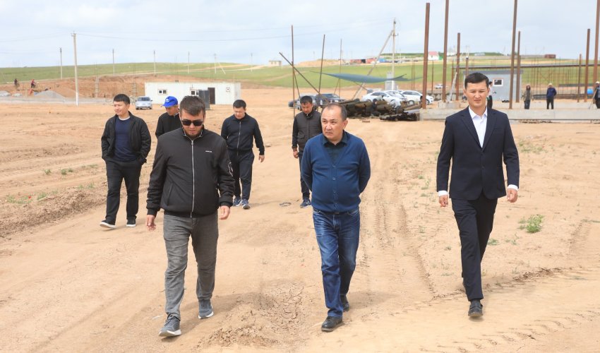 САРЫАҒАШТА ӨНДІРІСТІК ПАРК ПЕН АУДАН ҚАҚПАСЫН ЖАҢҒЫРТУ ЖҰМЫСТАРЫ ҚАРҚЫНДЫ ЖҮРГІЗІЛУДЕ