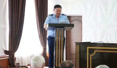ПОЛИЦИЯ БАСШЫЛЫҒЫ ҚОҒАМДЫҚ ТҰРАҚТЫЛЫҚ МӘСЕЛЕЛЕРІ БОЙЫНША ТҰРҒЫНДАРМЕН КЕЗДЕСТІ