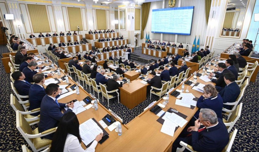 Проект новой Конституции вынесен на республиканский референдум