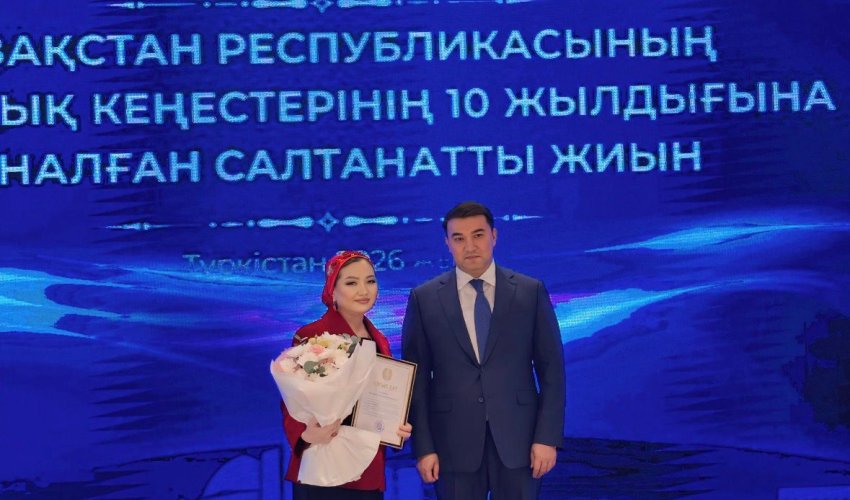 ТҮРКІСТАНДА ҚОҒАМДЫҚ КЕҢЕСТЕРДІҢ 10 ЖЫЛДЫҒЫНА АРНАЛҒАН САЛТАНАТТЫ ІС-ШАРА ӨТТІ