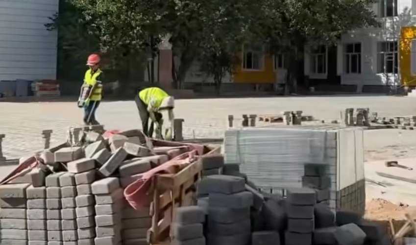 ТҰРАН АУДАНЫНДА ИНФРАҚҰРЫЛЫМДЫҚ ДАМУ ЖҰМЫСТАРЫ ҚАРҚЫН АЛДЫ