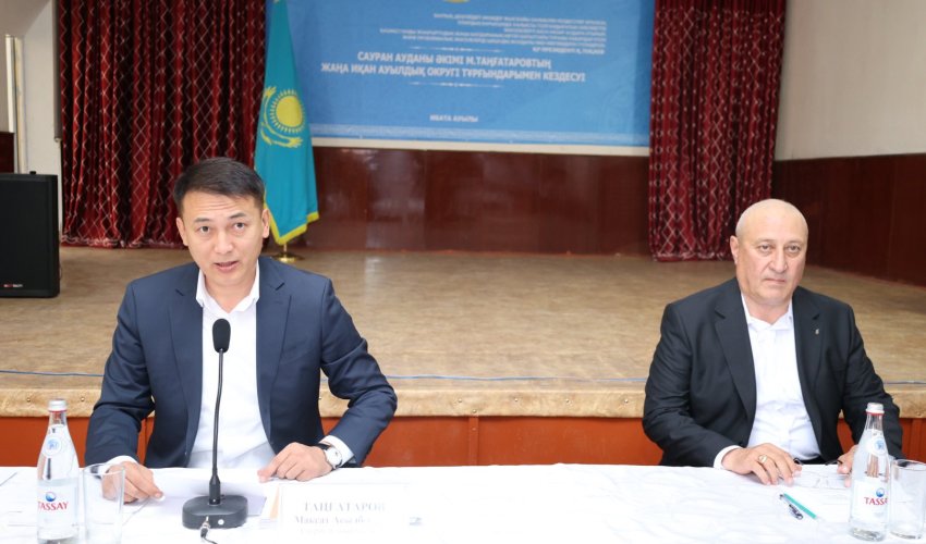 ЖАҢА ИҚАН АУЫЛЫНДА АУЫЛДЫ ДАМЫТУ МӘСЕЛЕЛЕРІ ТАЛҚЫЛАНДЫ