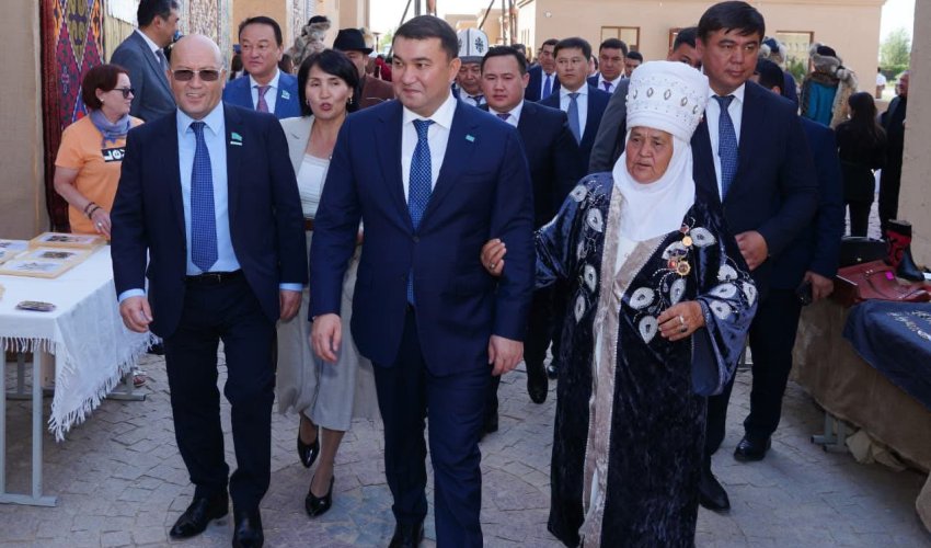 В ТУРКЕСТАНЕ ОТКРЫЛСЯ ЦЕНТР РЕМЕСЛЕННИКОВ ТЮРКСКИХ СТРАН И ПРОШЕЛ МЕЖДУНАРОДНЫЙ ФЕСТИВАЛЬ НАРОДНЫХ ПРОМЫСЛОВ